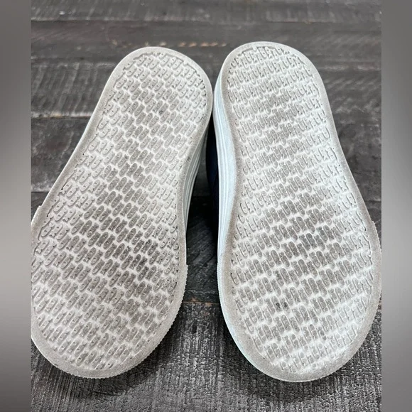 Carters Oshkosh Toddler Boys Shoes - Picture 2 of 9